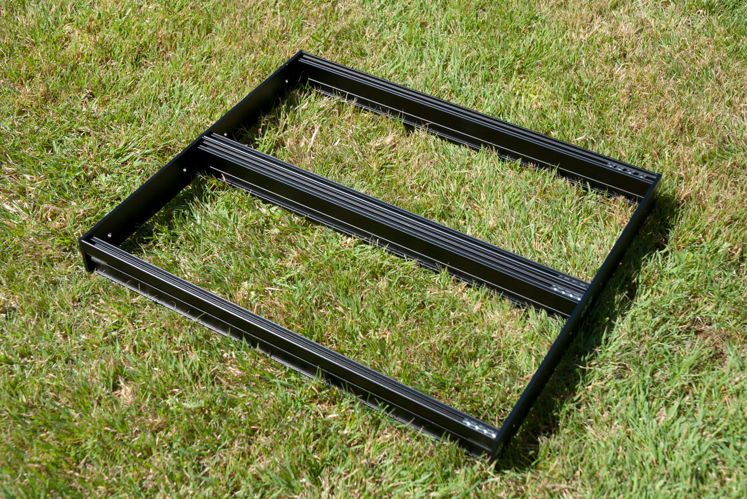 6U 60HP black anodised frame